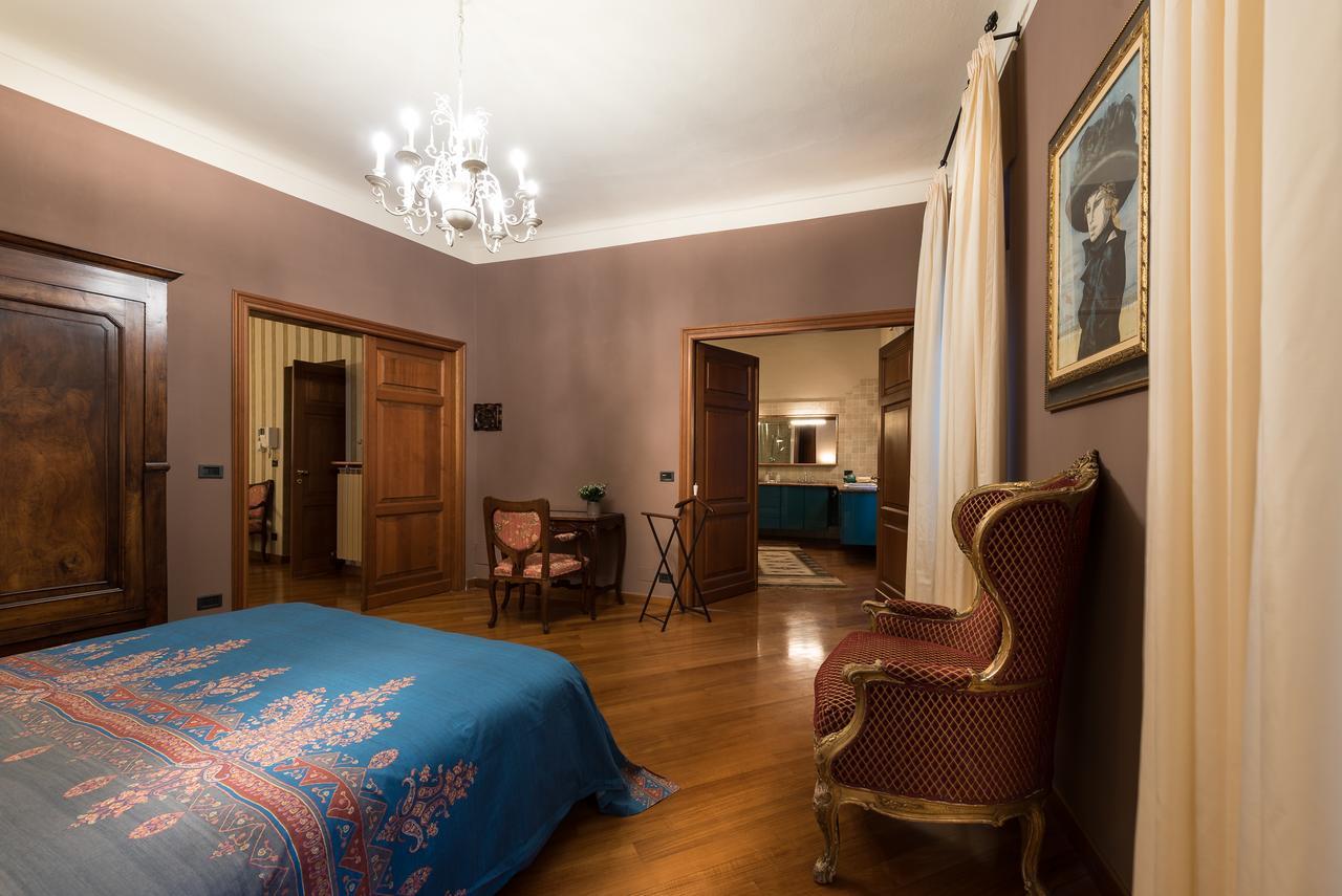 Casa Asso Di Coppe B&B Alba  Bagian luar foto