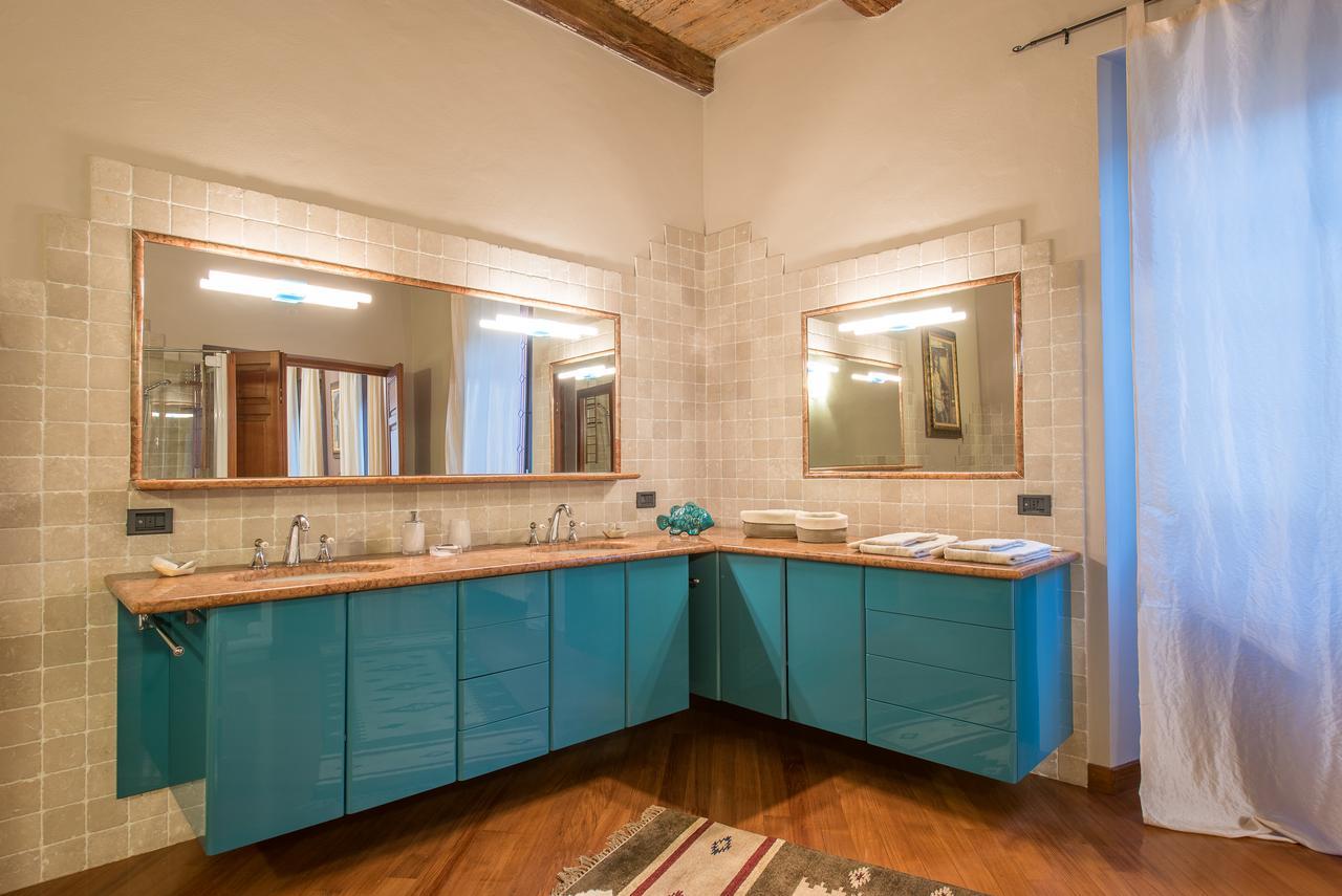 Casa Asso Di Coppe B&B Alba  Bagian luar foto