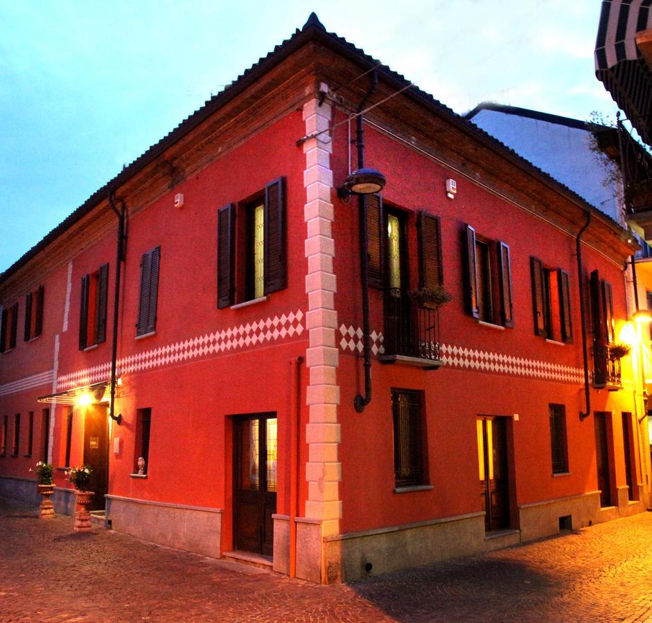 Casa Asso Di Coppe B&B Alba  Bagian luar foto