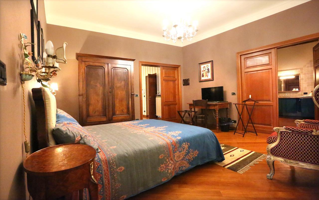 Casa Asso Di Coppe B&B Alba  Bagian luar foto