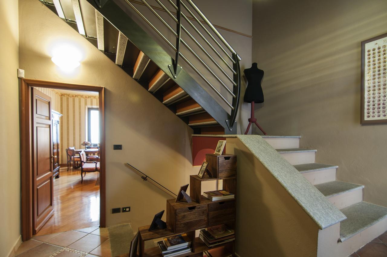 Casa Asso Di Coppe B&B Alba  Bagian luar foto