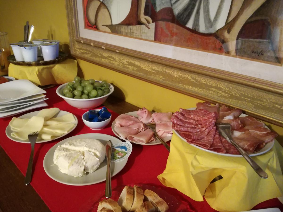 Casa Asso Di Coppe B&B Alba  Bagian luar foto