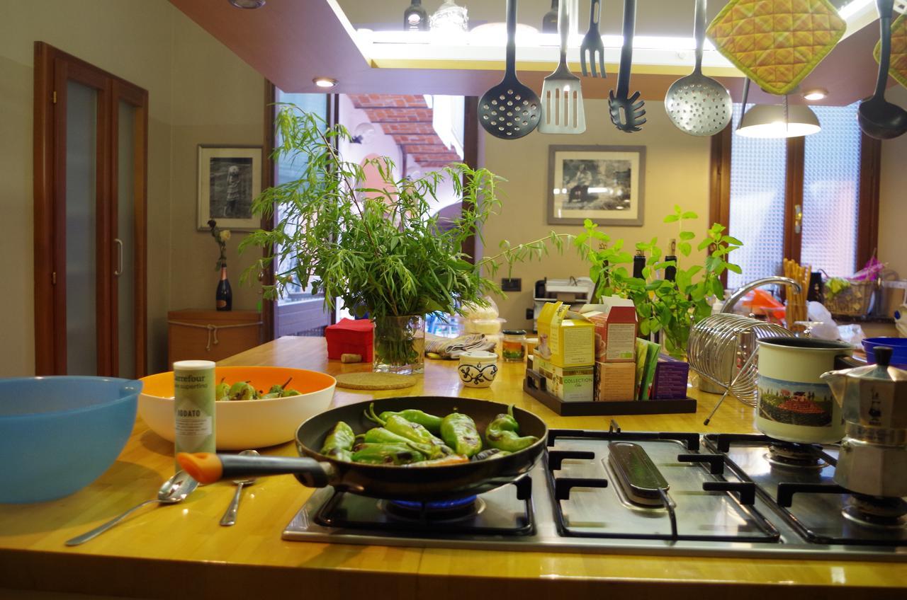 Casa Asso Di Coppe B&B Alba  Bagian luar foto
