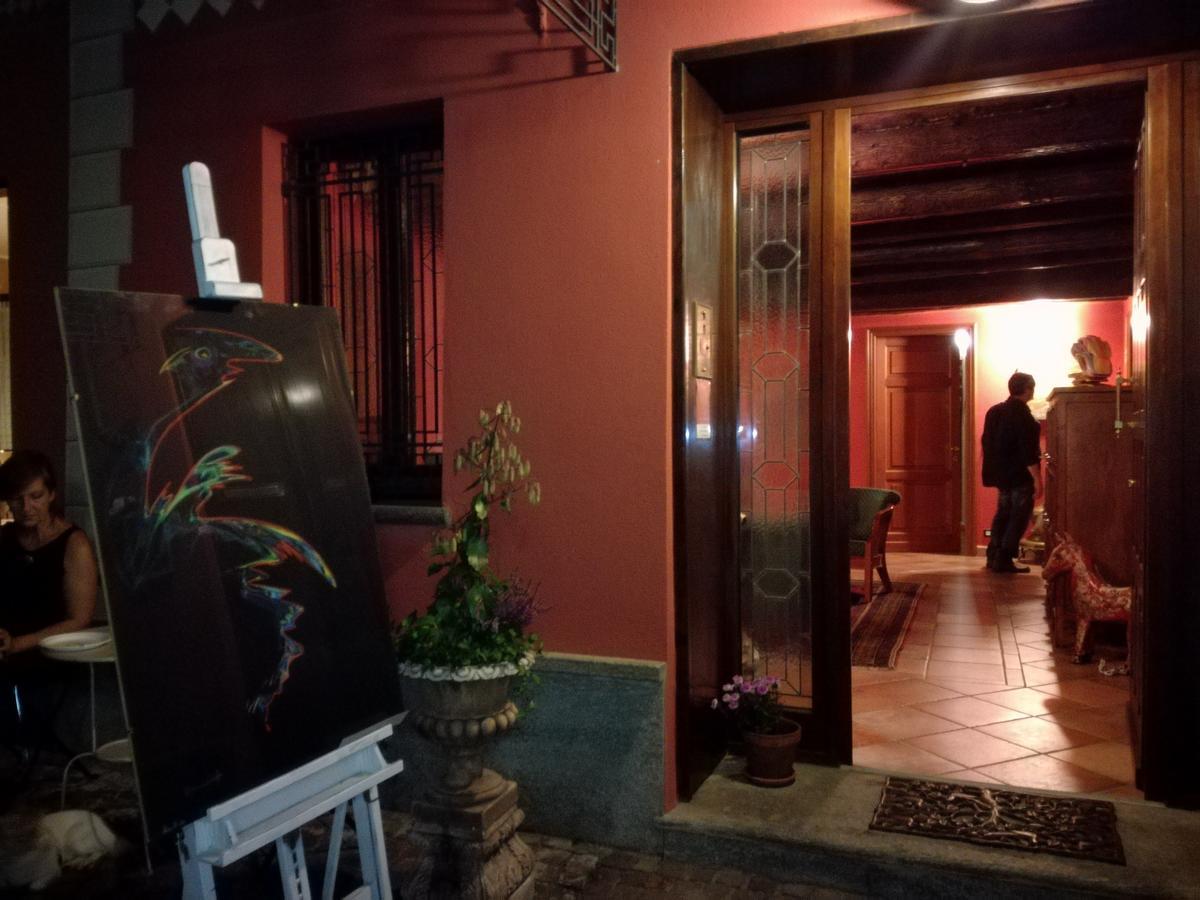 Casa Asso Di Coppe B&B Alba  Bagian luar foto